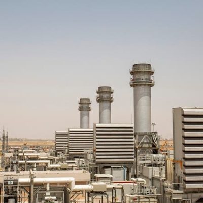 العراق يبرم اتفاقيات مع شركات أمريكية لإنتاج 27 ألف ميغاواط من الكهرباء