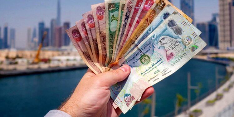 وابستگی ایران به درهم امارات تجارت خارجی را آسیب‌پذیر کرده است