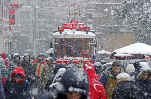 کریسمس در میدان تکسیم استانبول
