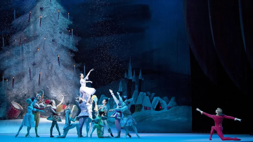 تئاتر بولشوی و باله فندق‌شکن روسیه 