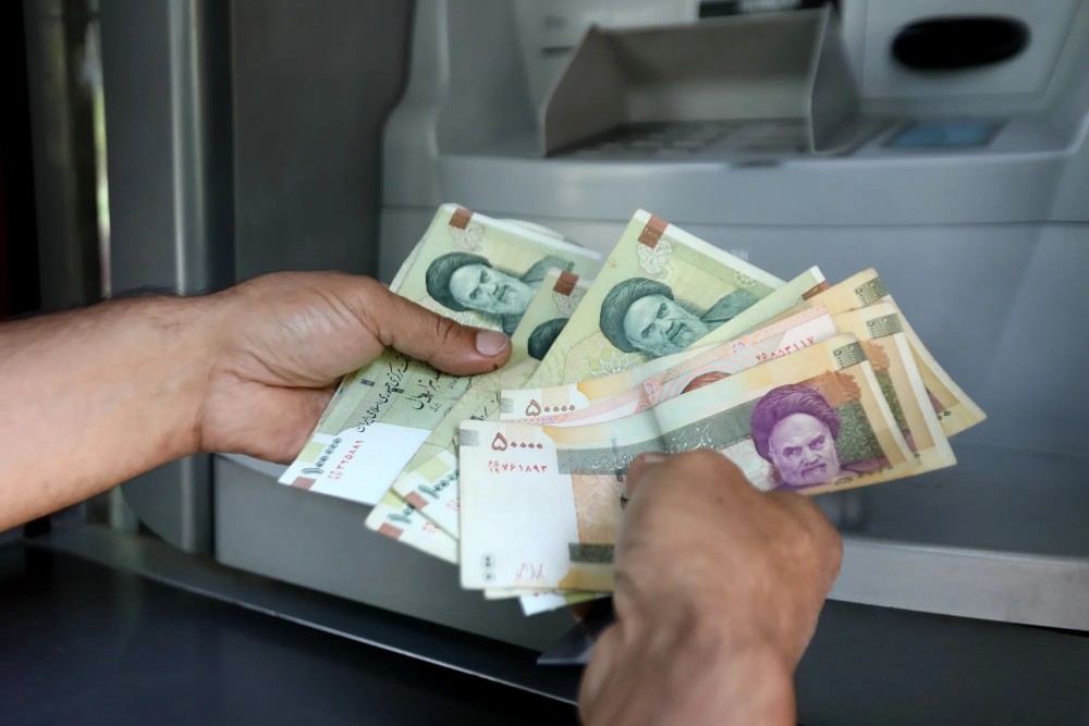 Iran Moves to Remove Four Zeros from Rial Amid Persistent Inflation Crisis